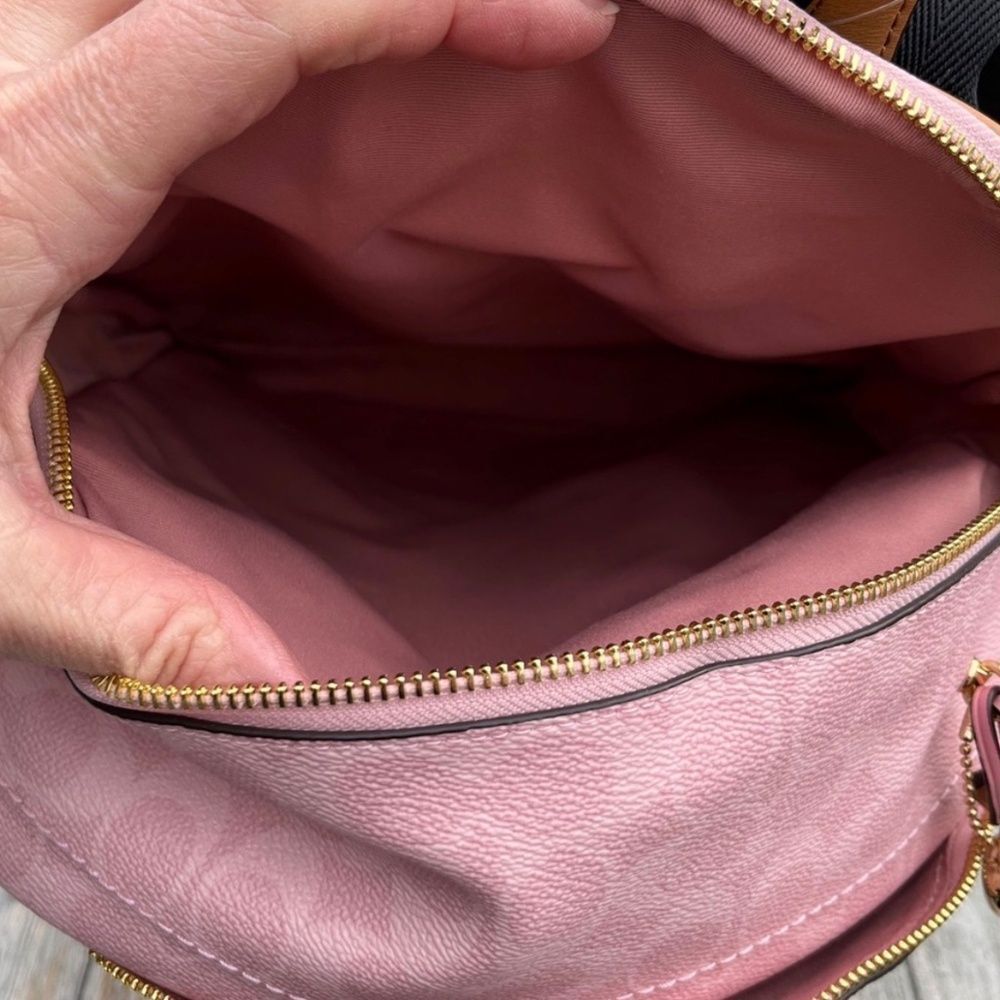 Coach Taylor Small Backpack In Signature Canvas With Charms Bag Powder Pink - Picture 8 of 10